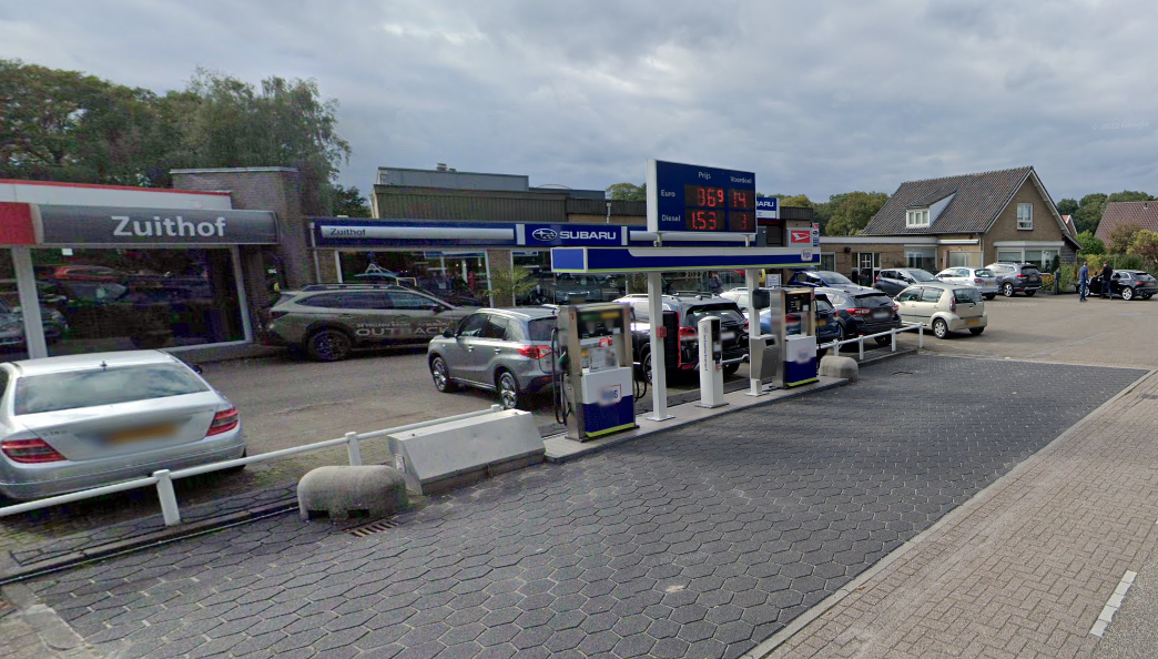 Verlicht Fieten Olie-tankstation